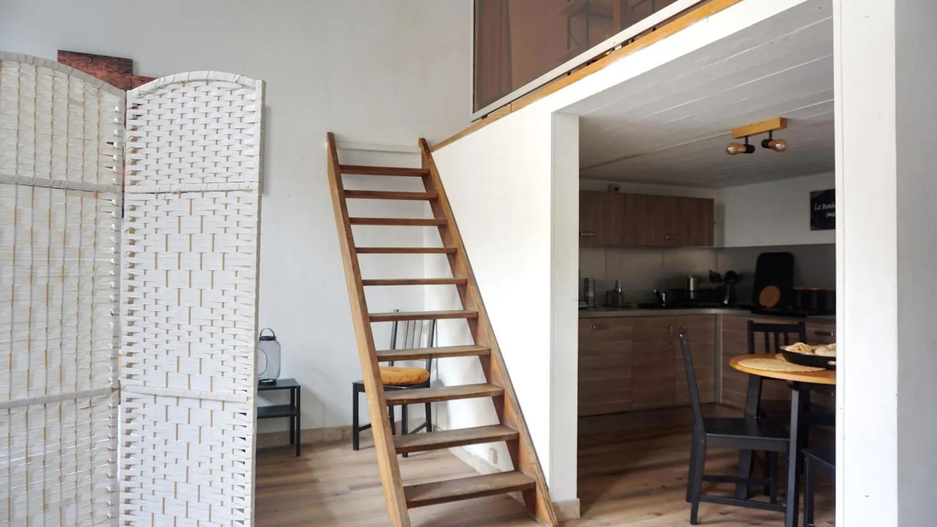 Apartment Le Massilia De Steenia Marseille France