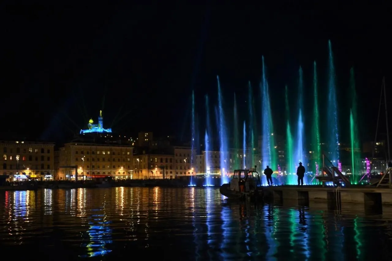 Le Massilia De Steenia Marseille 0*,