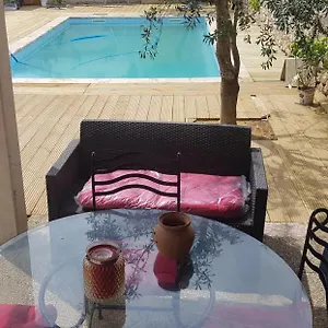 Du Stade La Maisonnette 4 Pers Parking Gratuit Piscine Marseille
