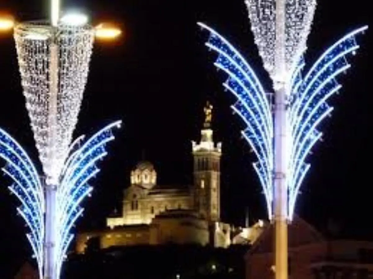 Le Massilia De Steenia مارسيليا 0*,  فرنسا